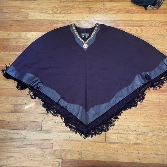 donna lepure Sweaters - Vintage Donna Lepure Fringe Poncho Size XL